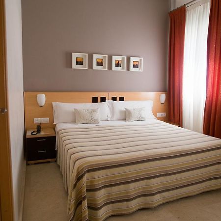 Hostal Albero By Eme Hoteles Sanlúcar la Mayor Zewnętrze zdjęcie
