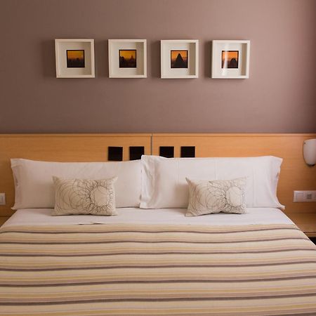 Hostal Albero By Eme Hoteles Sanlúcar la Mayor Zewnętrze zdjęcie