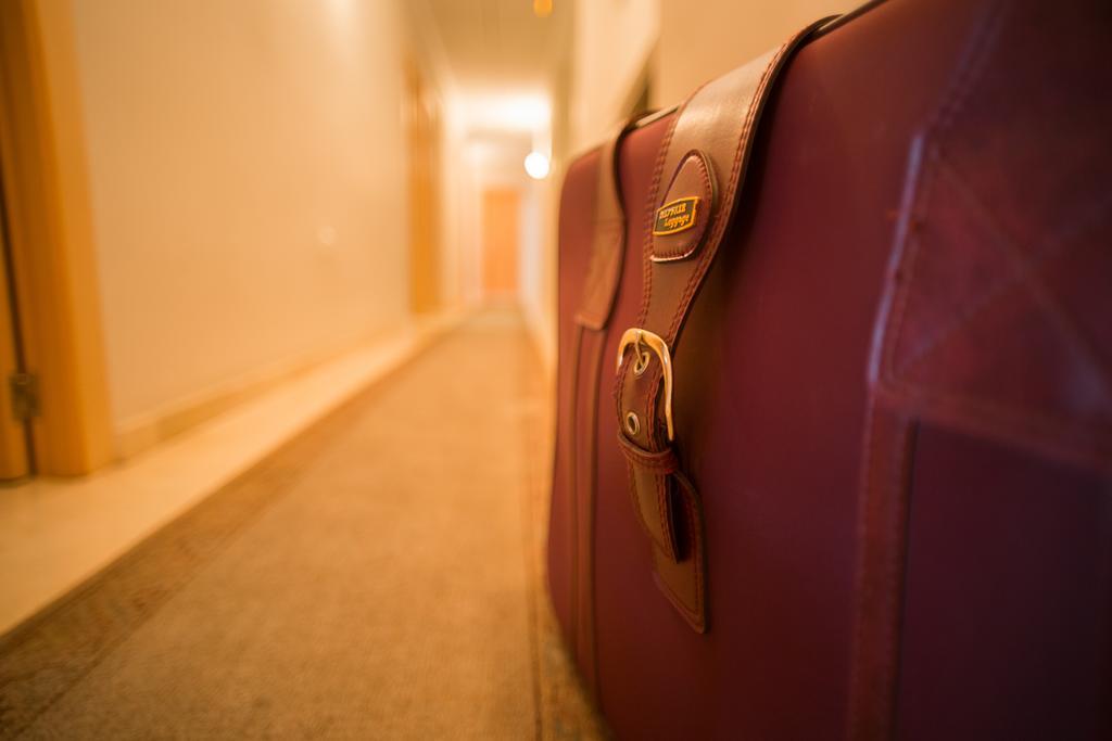 Hostal Albero By Eme Hoteles Sanlúcar la Mayor Zewnętrze zdjęcie