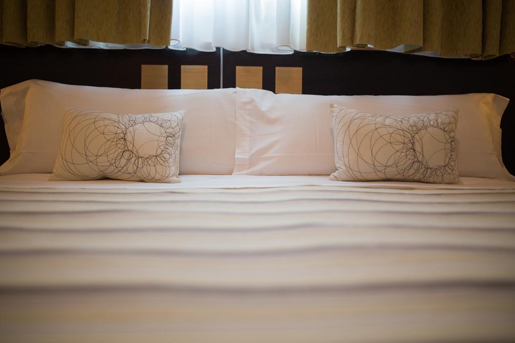 Hostal Albero By Eme Hoteles Sanlúcar la Mayor Zewnętrze zdjęcie