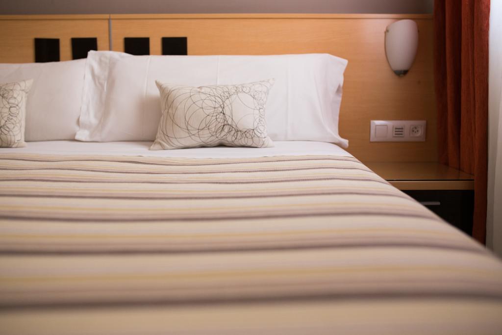 Hostal Albero By Eme Hoteles Sanlúcar la Mayor Zewnętrze zdjęcie