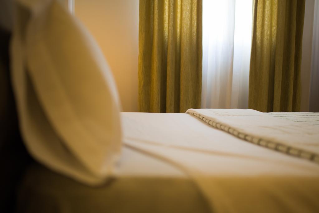 Hostal Albero By Eme Hoteles Sanlúcar la Mayor Zewnętrze zdjęcie