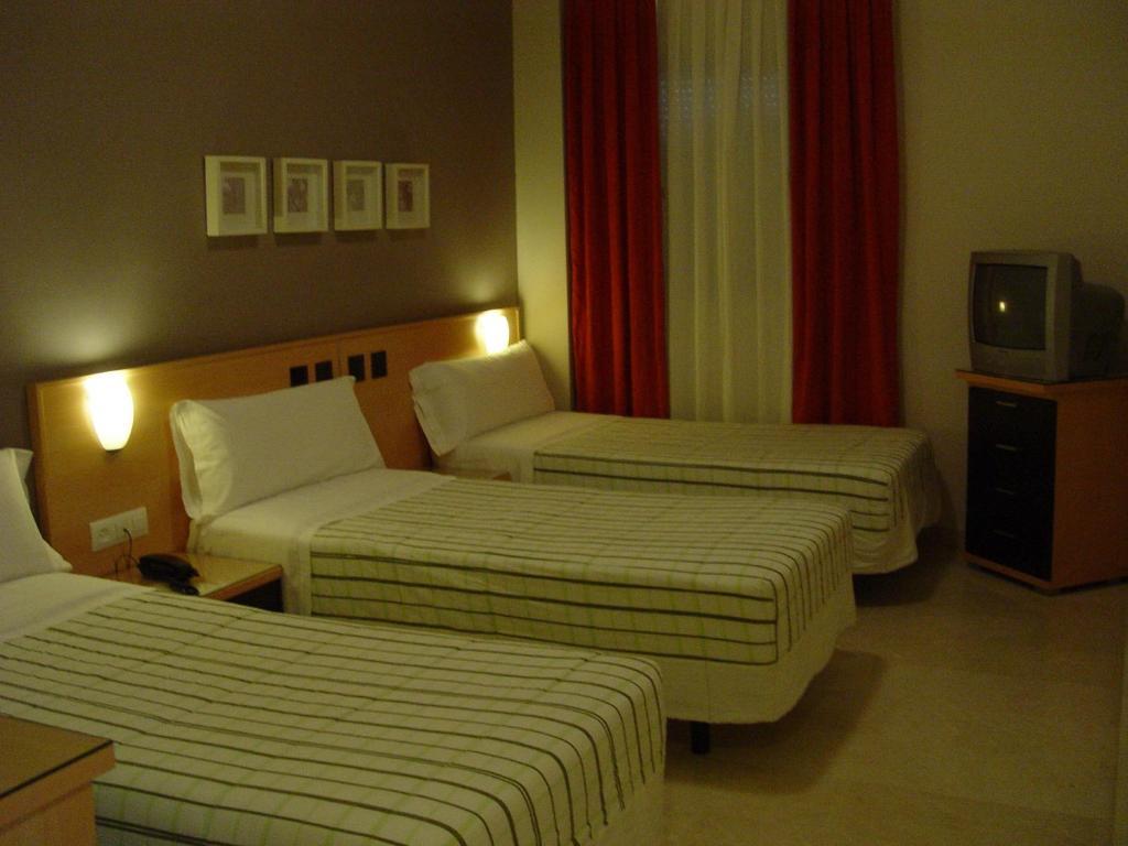 Hostal Albero By Eme Hoteles Sanlúcar la Mayor Pokój zdjęcie
