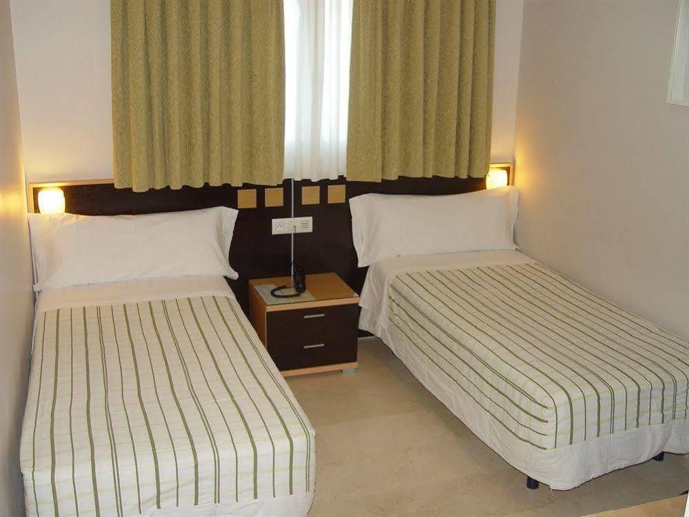 Hostal Albero By Eme Hoteles Sanlúcar la Mayor Zewnętrze zdjęcie