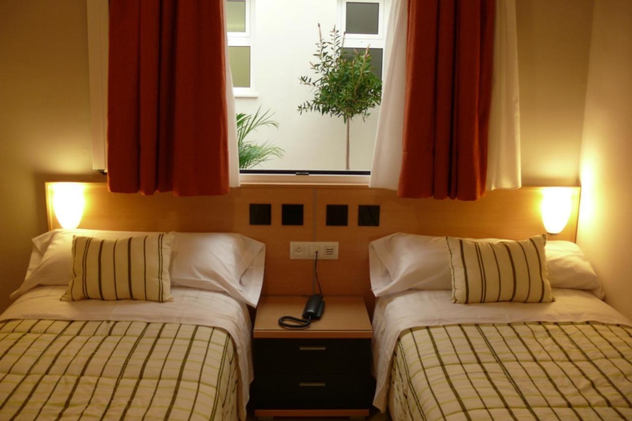 Hostal Albero By Eme Hoteles Sanlúcar la Mayor Zewnętrze zdjęcie